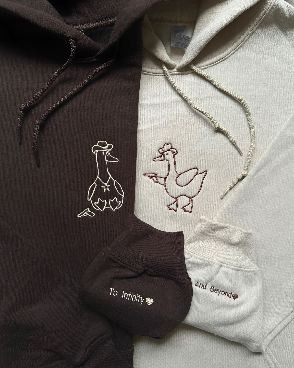 Pack 2 Hoodies bordadas Pato